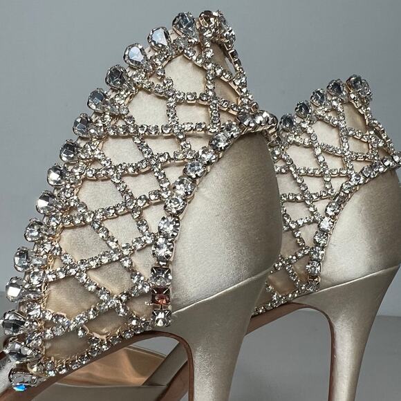 Badgley Mischka Adrina Crystal D'orsay Peep Toe Pump Size 8.5 - Picture 9 of 13